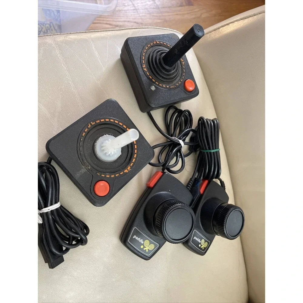 atari controllers ,untested,c3 - Picture 2 of 7